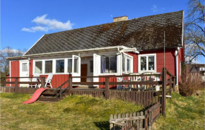 Amazing home in Vittsjö w/ 4 Bedrooms